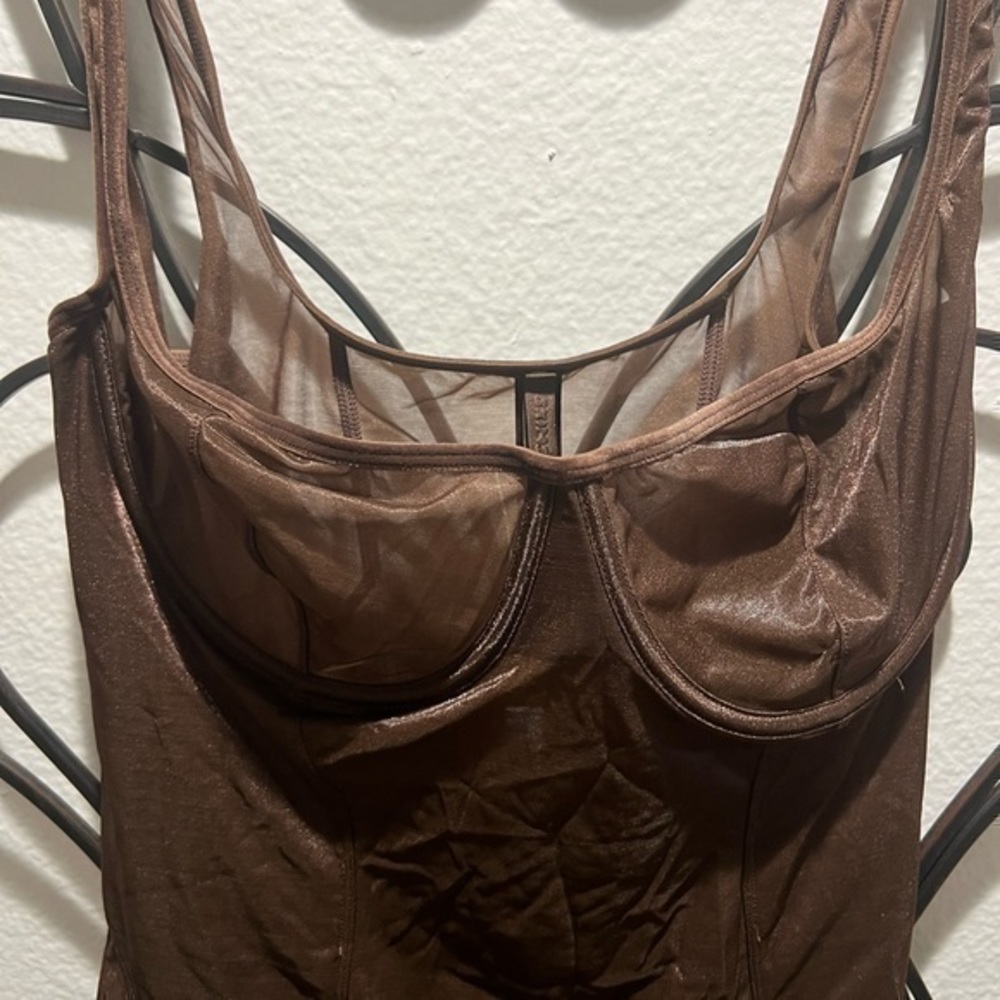 Skims Sexy Launge - Picture 3 of 12